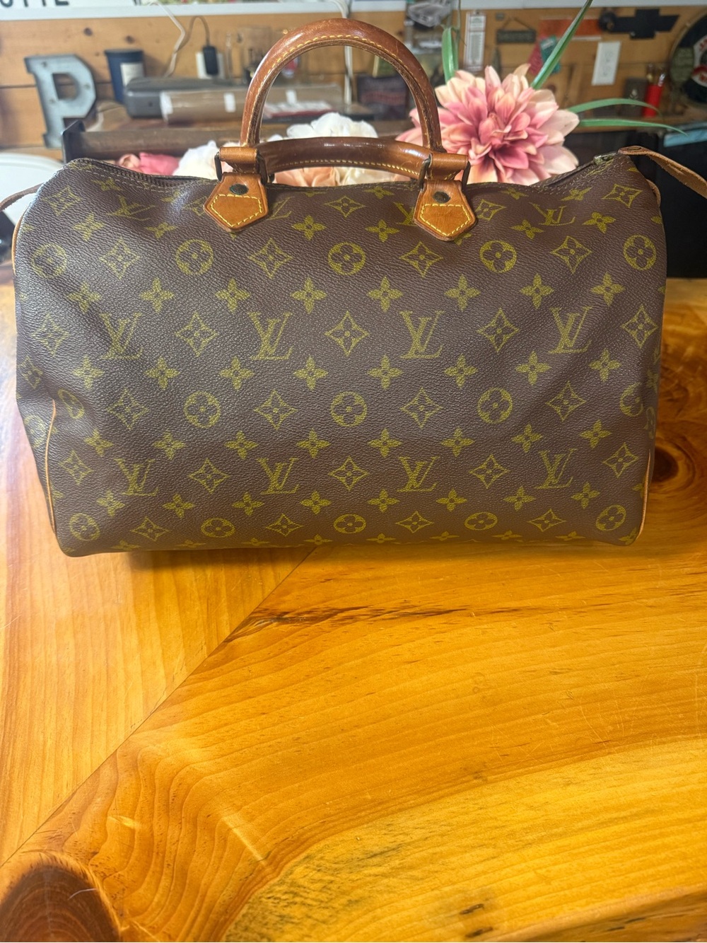 Louis Vuitton Authentic Speedy 35 Brown Monogram w/Tan Leather Trim